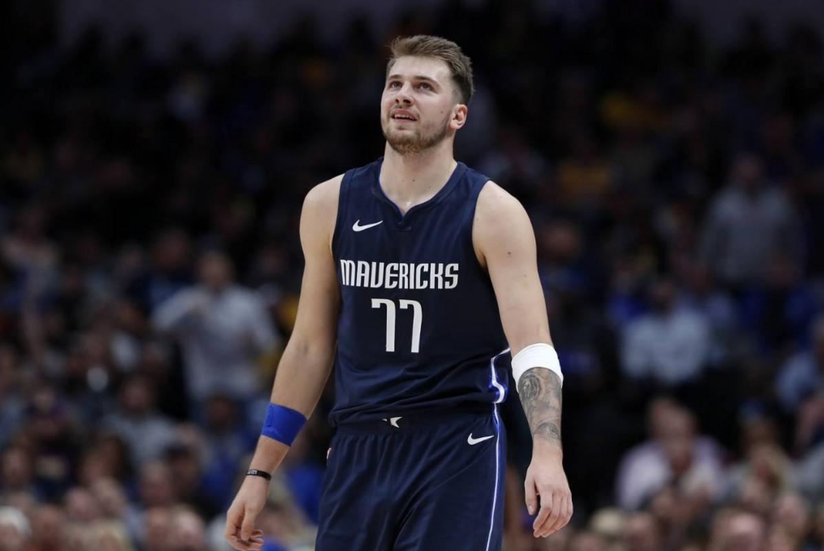 上港中場迎戰老東家 穆伊：場上是對手場下是朋友.