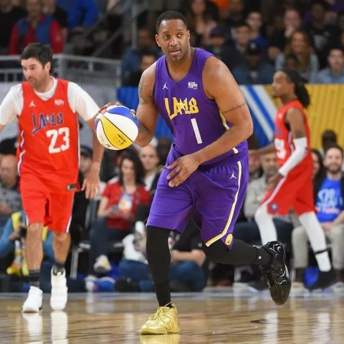 小李在某领 小李在某领