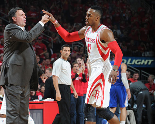 湖记：今日绝对是詹姆斯复出后最佳表现，他在进攻端状态拉满